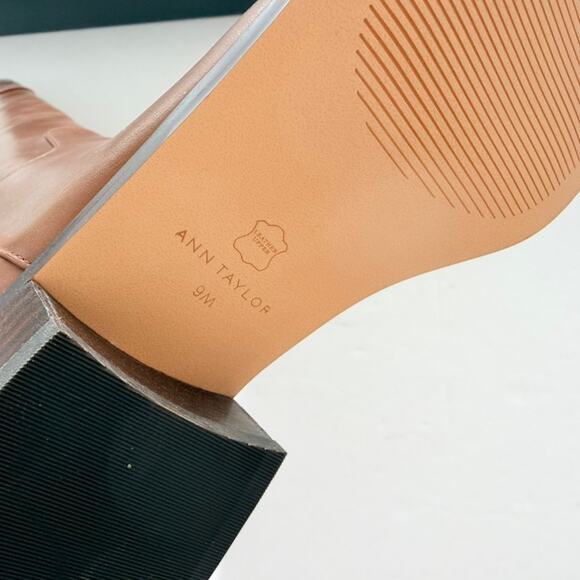 Ann Taylor Ladies Equestrian Tall Riding Boots NEW Size 9 Leather Pecan Brown - Picture 3 of 7